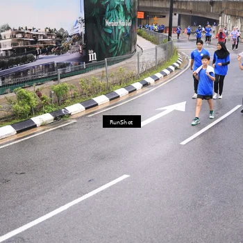 Runner Photo 7958708