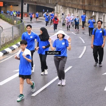 Runner Photo 7958718