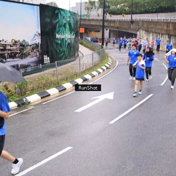 Runner Photo 7958720