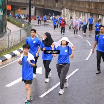 Runner Photo 7958723