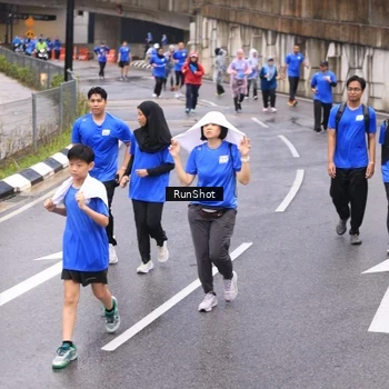 Runner Photo 7958724