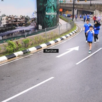 Runner Photo 7958727