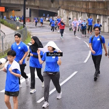 Runner Photo 7958728