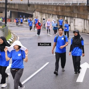 Runner Photo 7958734