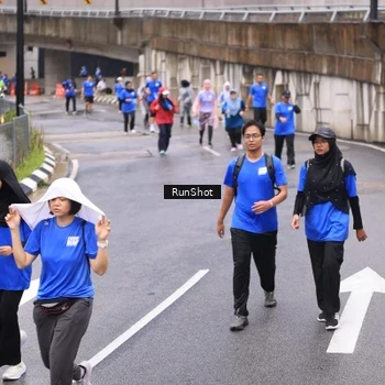 Runner Photo 7958735