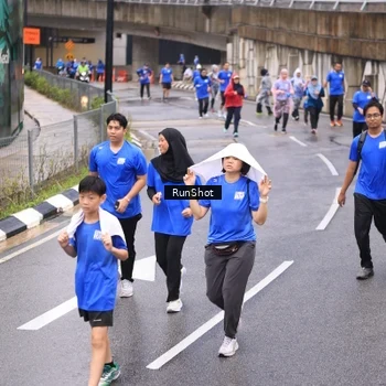 Runner Photo 7958740