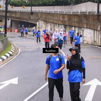 Runner Photo 7958747