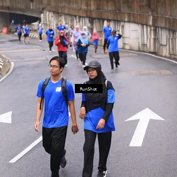 Runner Photo 7958754