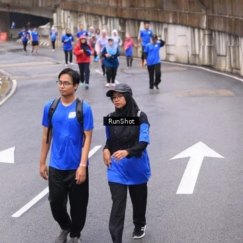 Runner Photo 7958759