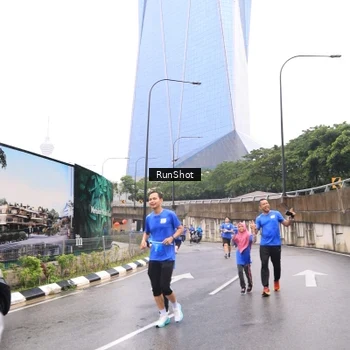 Runner Photo 7958766