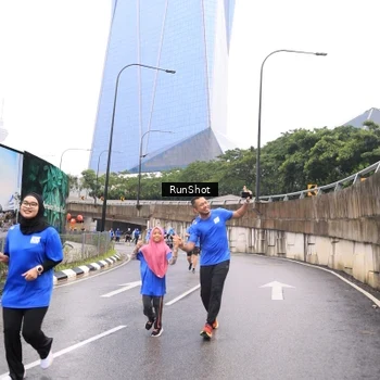 Runner Photo 7958780