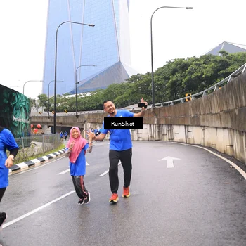 Runner Photo 7958785