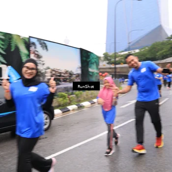 Runner Photo 7958792