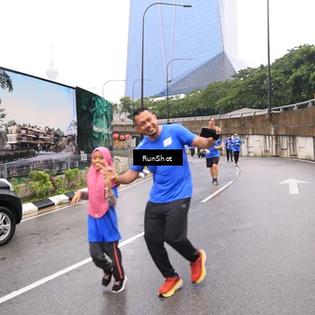 Runner Photo 7958793