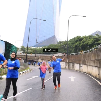 Runner Photo 7958794