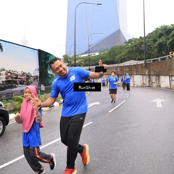 Runner Photo 7958798