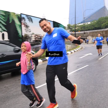 Runner Photo 7958803