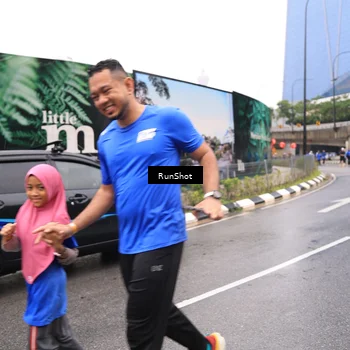 Runner Photo 7958808