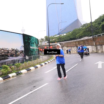 Runner Photo 7958809