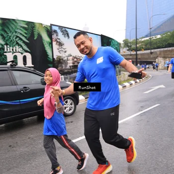 Runner Photo 7958812
