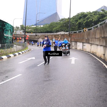 Runner Photo 7958830