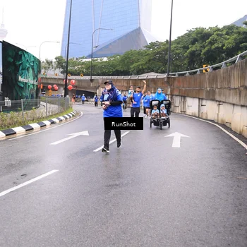 Runner Photo 7958832