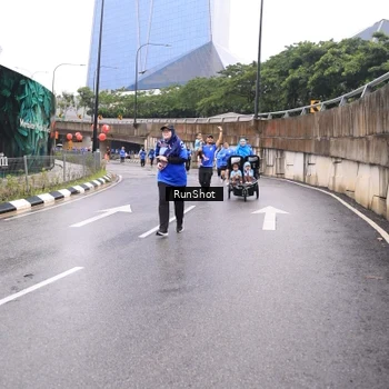 Runner Photo 7958856