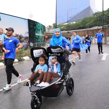 Runner Photo 7958875