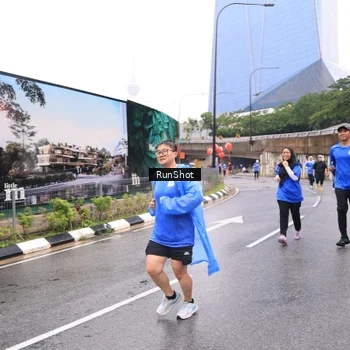 Runner Photo 7958885