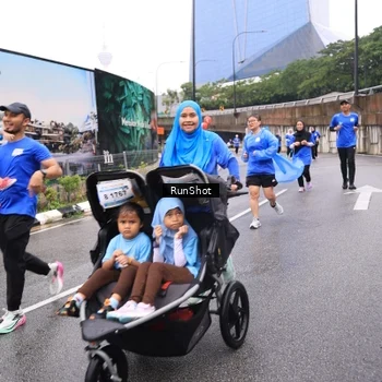 Runner Photo 7958890