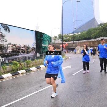Runner Photo 7958892