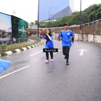 Runner Photo 7958895