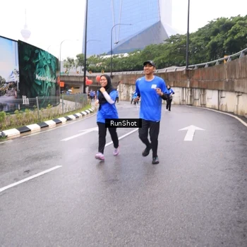 Runner Photo 7958896