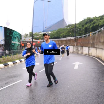 Runner Photo 7958898