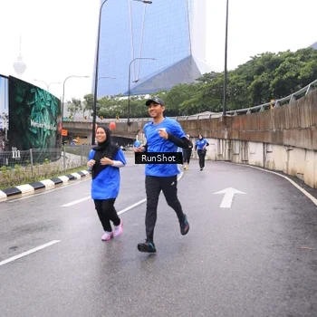 Runner Photo 7958900