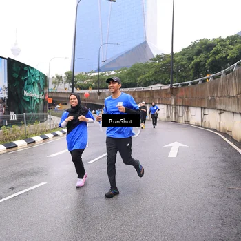 Runner Photo 7958902