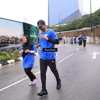 Runner Photo 7958908