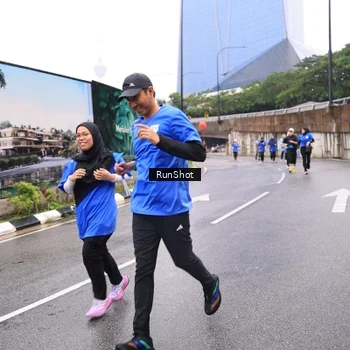 Runner Photo 7958909