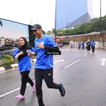 Runner Photo 7958913