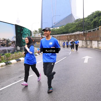Runner Photo 7958916