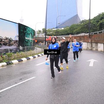 Runner Photo 7958921