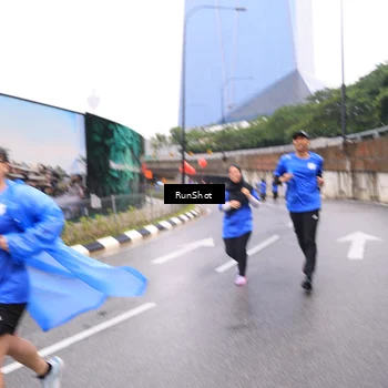 Runner Photo 7958930