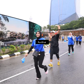Runner Photo 7958931