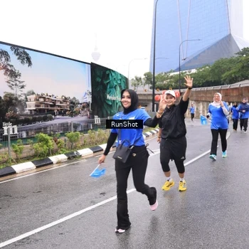 Runner Photo 7958933