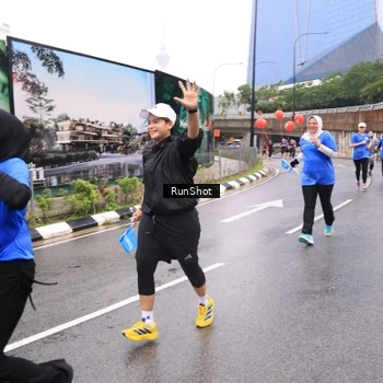 Runner Photo 7958942