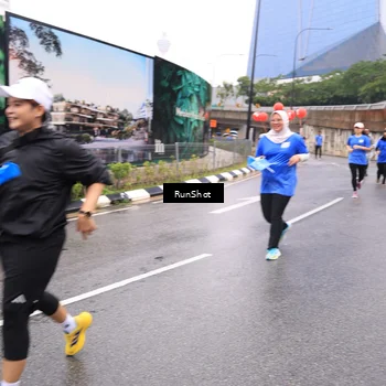 Runner Photo 7958946