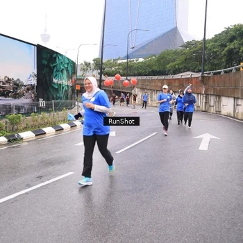 Runner Photo 7958950