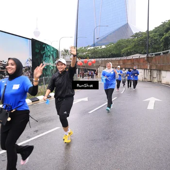 Runner Photo 7958953