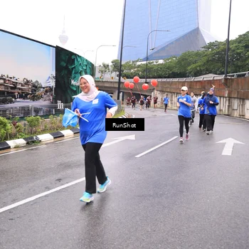 Runner Photo 7958956