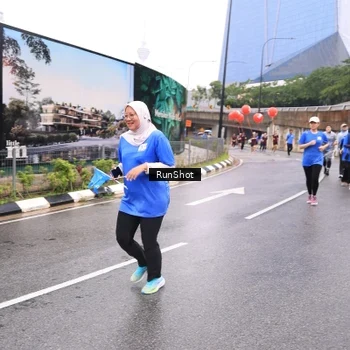Runner Photo 7958959